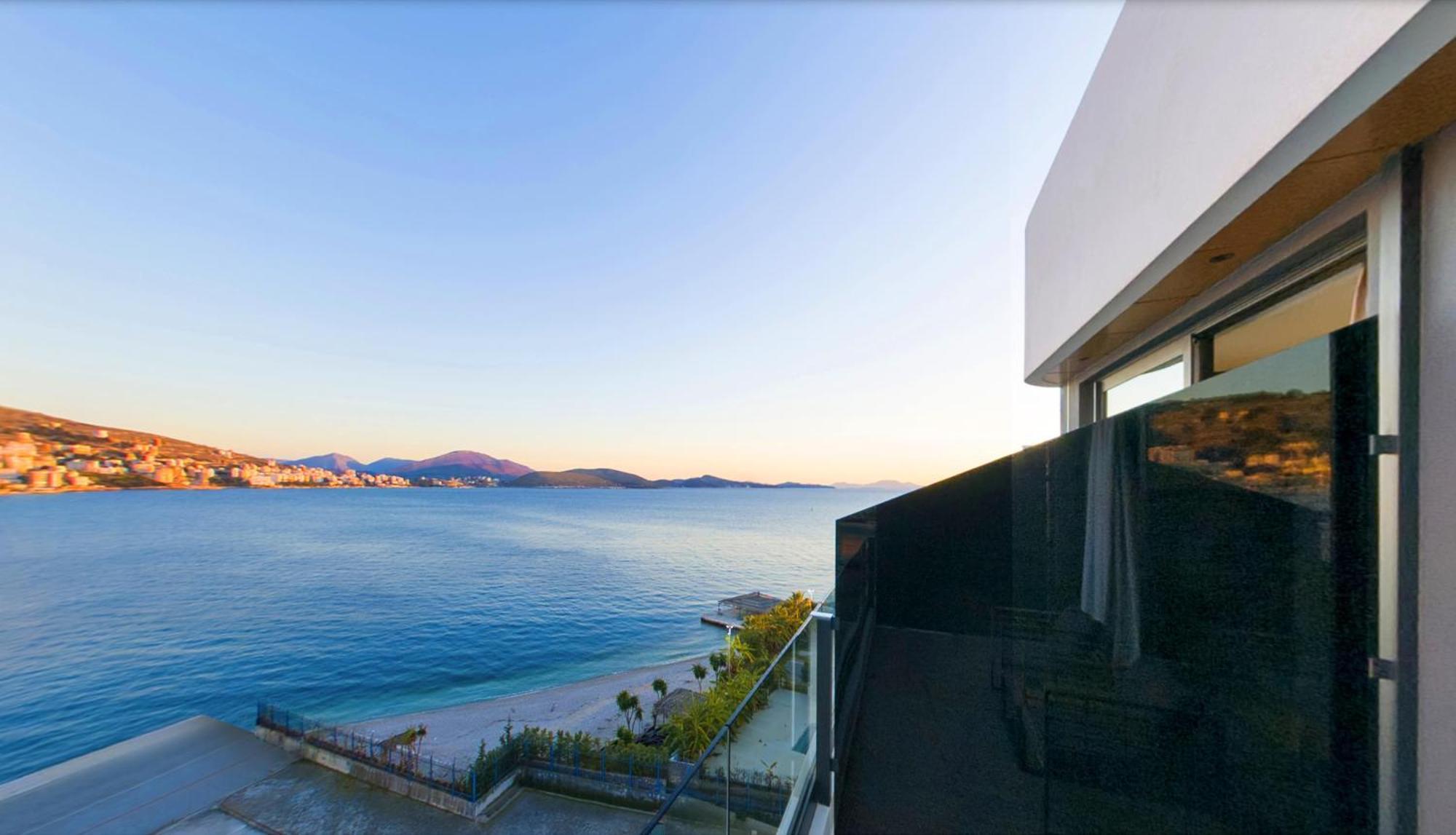 Yacht Premium Hotel Sarande Ngoại thất bức ảnh
